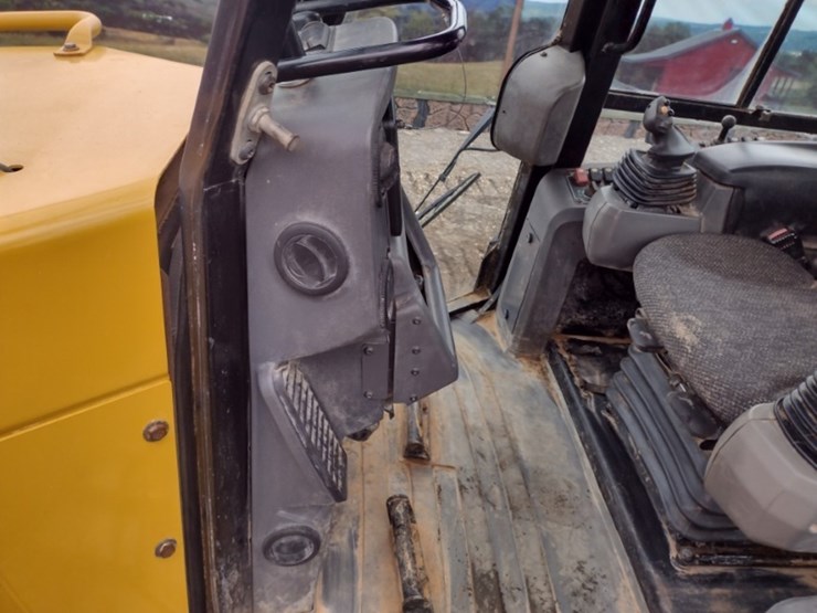 caterpillar-14-image-16