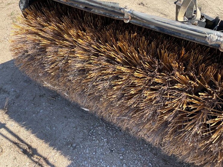 #6329-•-cat-84"-broom-sweeper-image-7