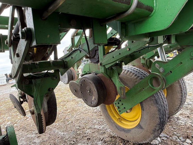 john-deere-1790-image-83