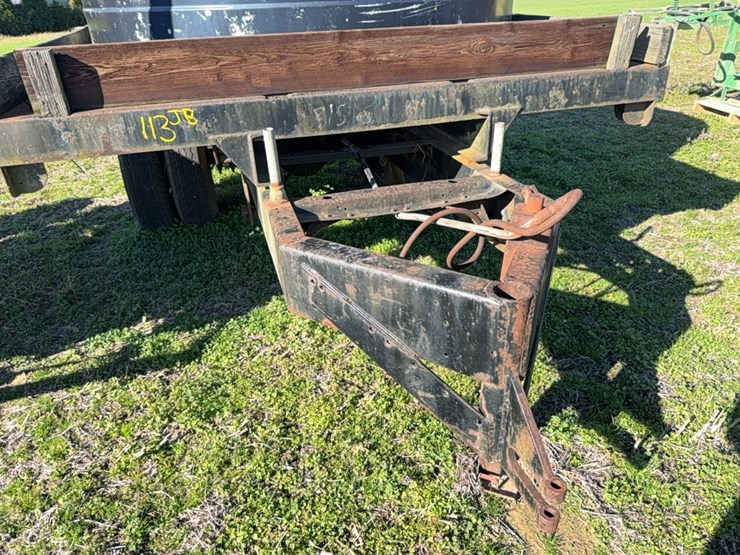 truck-body-with-hydraulic-cylinder,-still-in-place-with-poly-tank,-rinse-tank,-motor,-located-at-107-jernigan-swamp-rd.,-ahoskie,-nc-image-7
