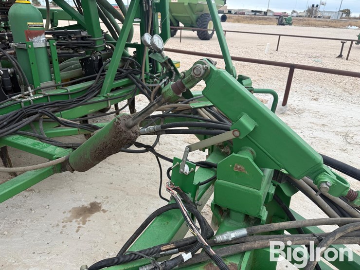 2009-john-deere-1870-image-12