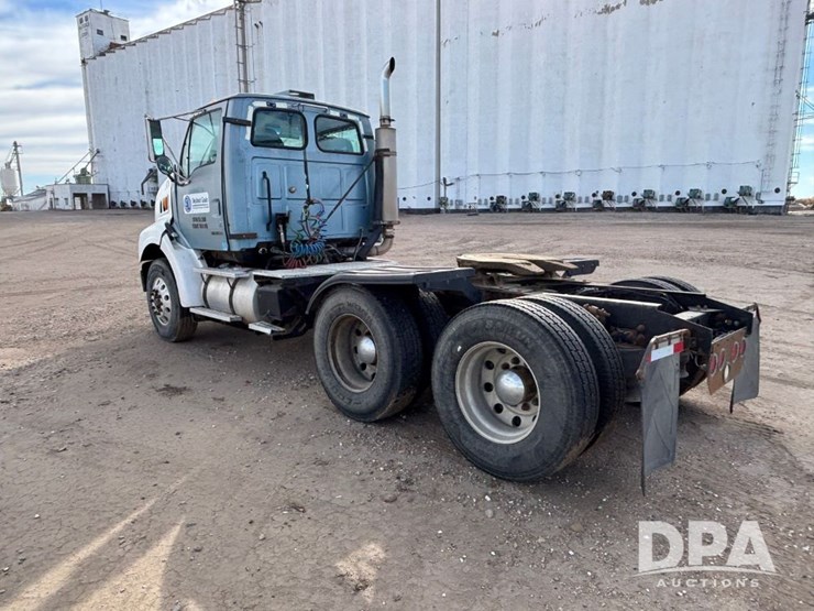 2000-caterpillar-10-image-9