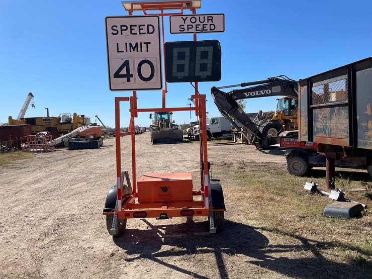 #6320-•-solar-speed-sign-,-(no-title)-image-3