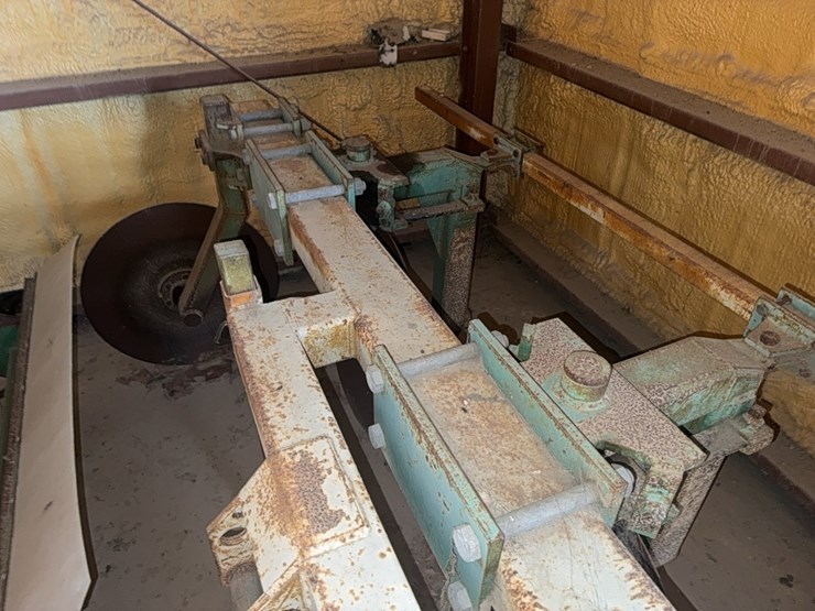 strickland-4-row-sweet-potato-inverting-plow-image-19