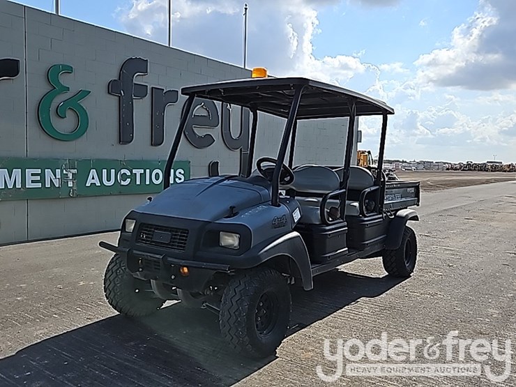 2019-club-car-carryall-1700-image-1