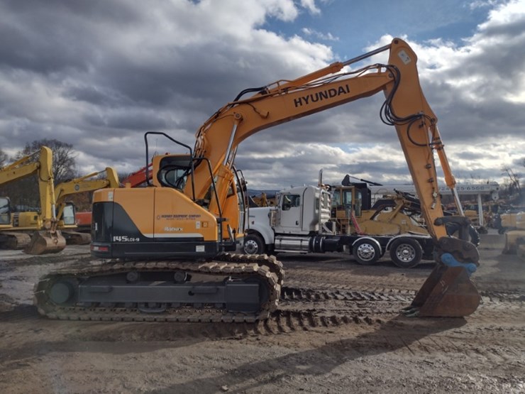 hyundai-robex-r145lcr-9-excavator-(qea-4014)-image-3