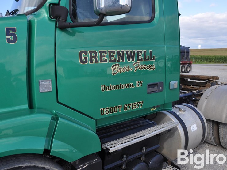 2009-volvo-vnl64t-t/a-truck-tractor-image-12