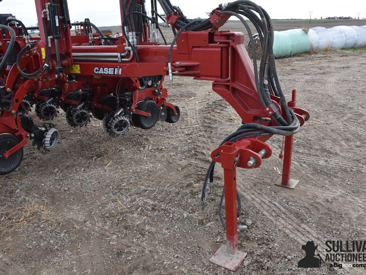 2018-case-ih-2150-image-11