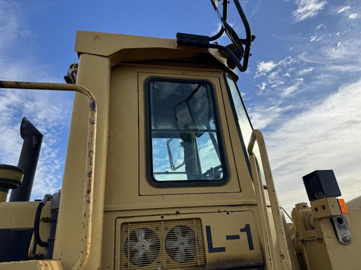 1992-caterpillar-950f-image-19