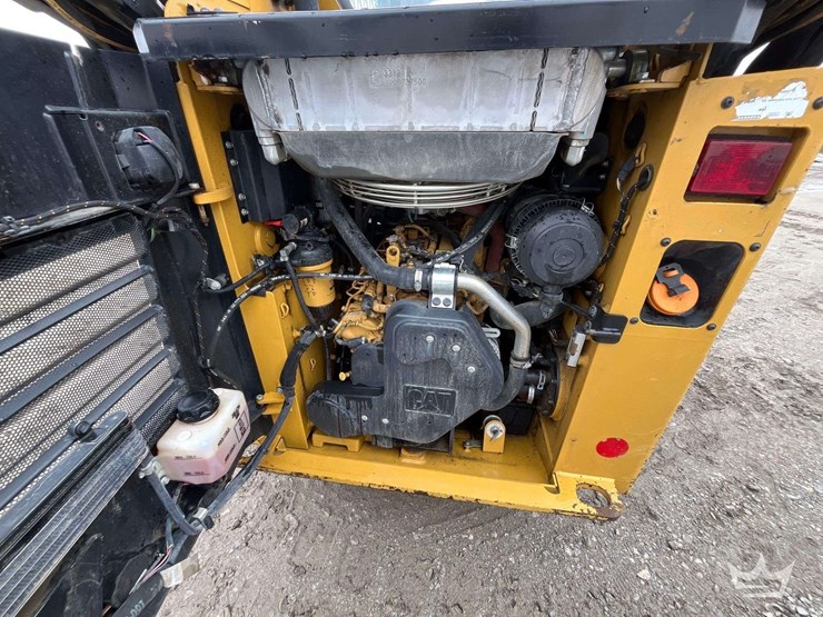 2019-caterpillar-249d-image-7