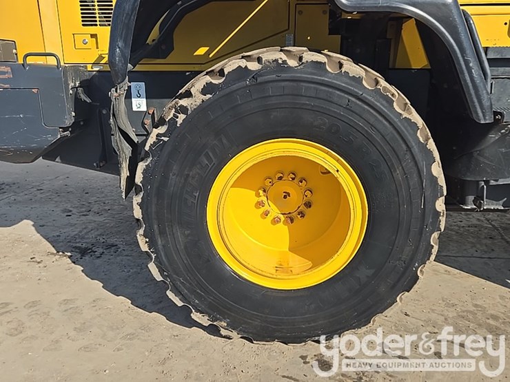 2018-komatsu-wa200-8-image-28