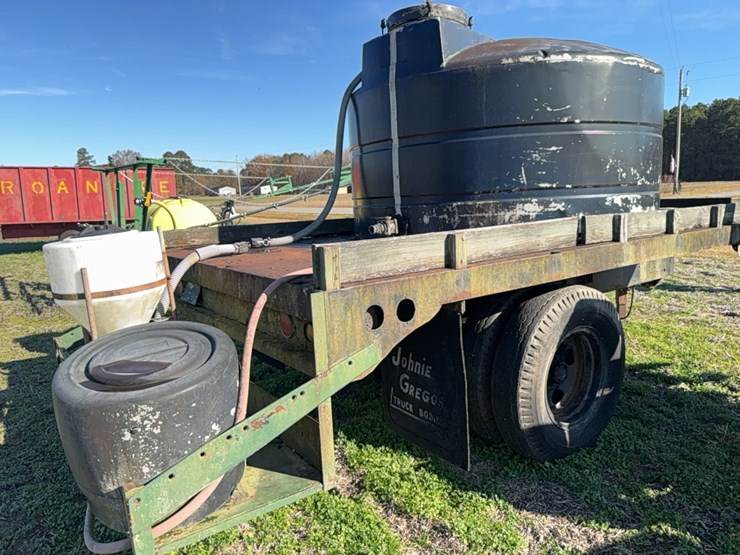 truck-body-with-hydraulic-cylinder,-still-in-place-with-poly-tank,-rinse-tank,-motor,-located-at-107-jernigan-swamp-rd.,-ahoskie,-nc-image-28
