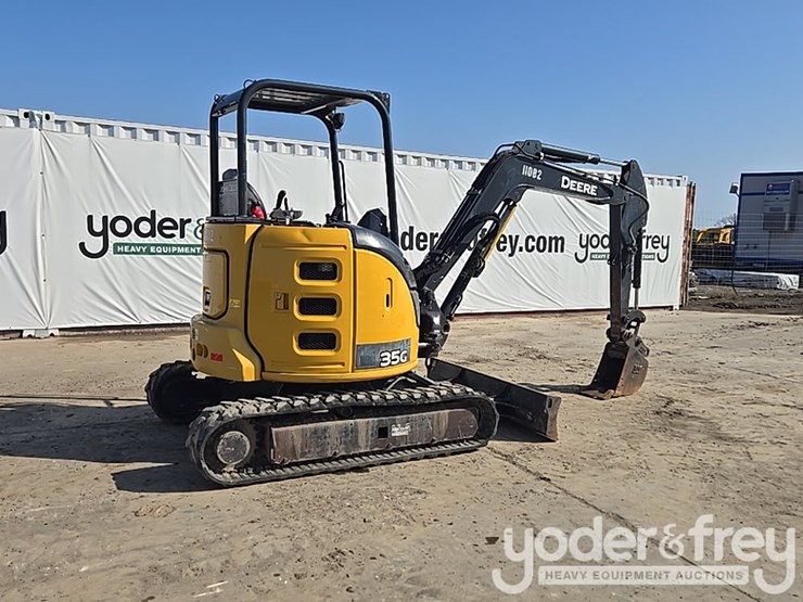 2019-deere-35g-image-5