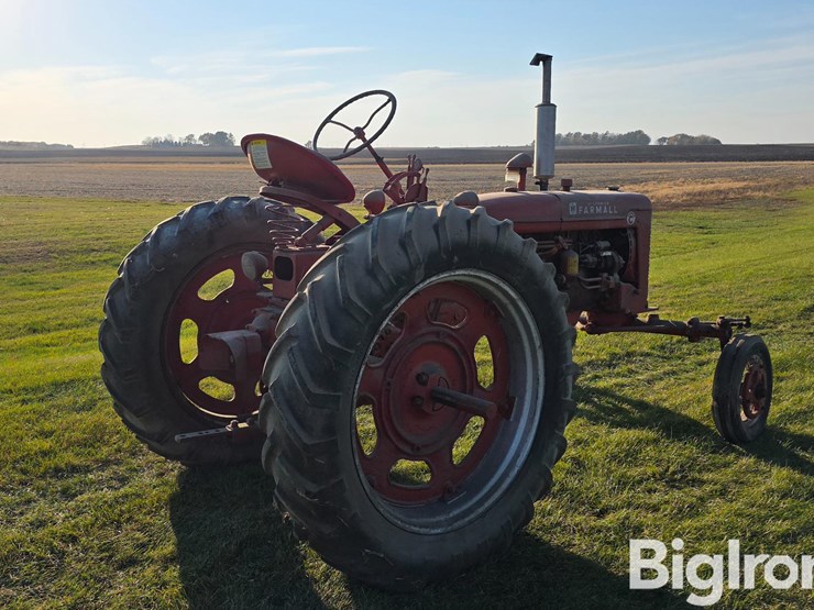 1952-farmall-super-c-2wd-tractor-image-5