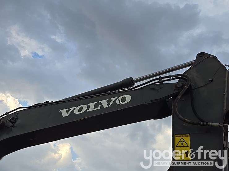 2019-volvo-ec200el-image-45