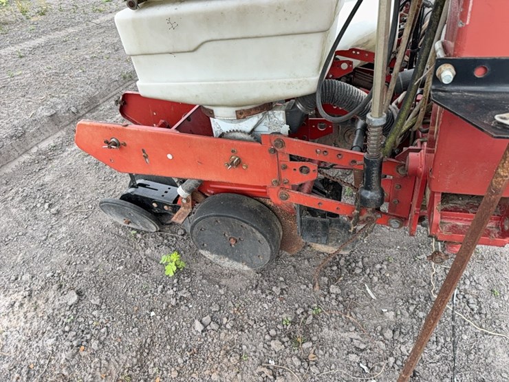 agco-white-8700-image-18