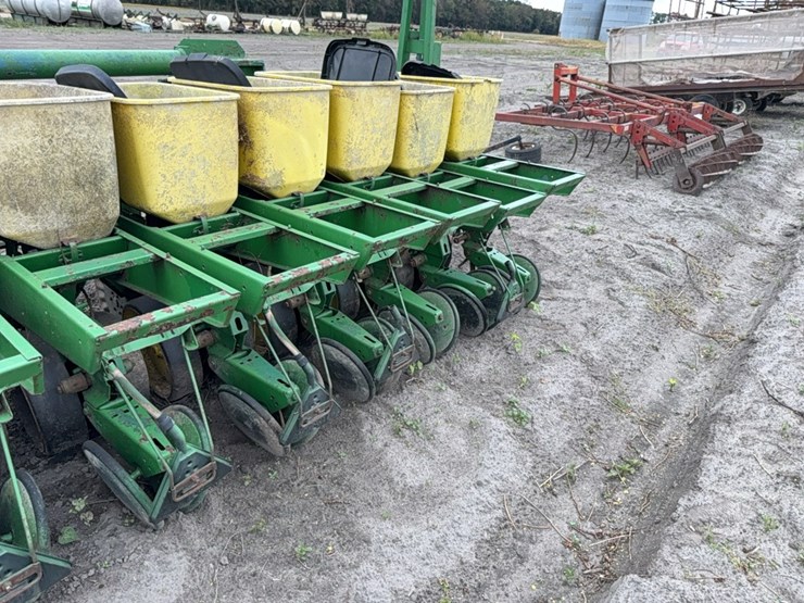 john-deere-7100-image-19