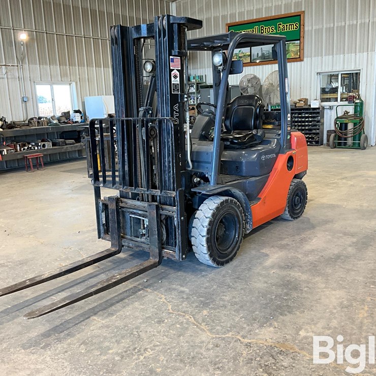 Toyota SFDU25 Forklift