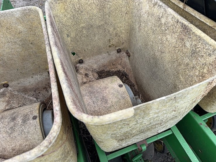 john-deere-7100-image-16