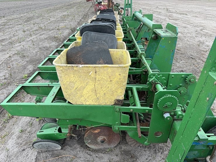 john-deere-7100-image-13