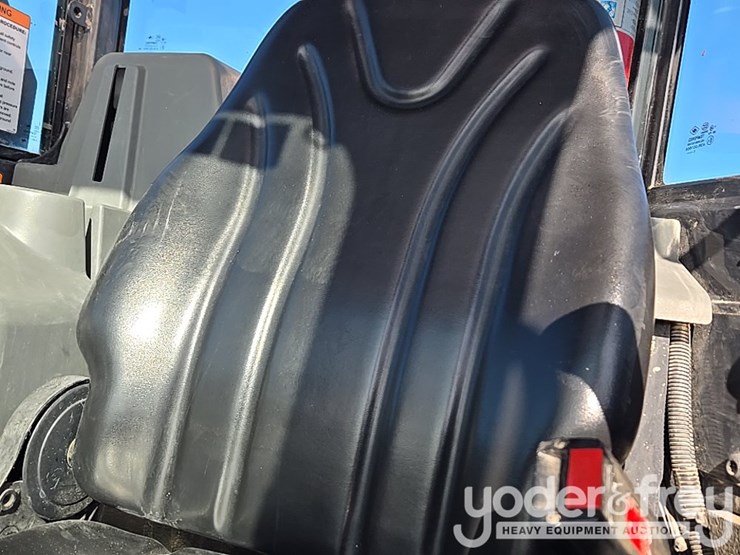 2022-yanmar-vio80-image-93