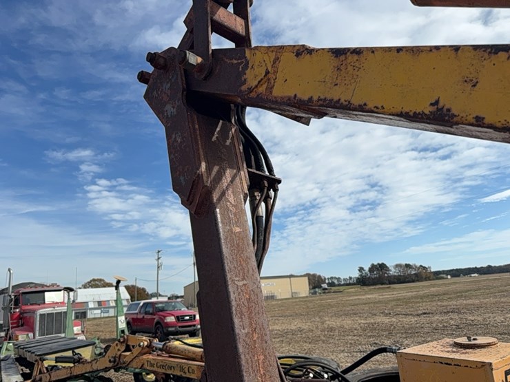 roanoke-g195-image-27