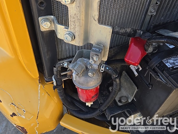 2020-deere-35g-image-67