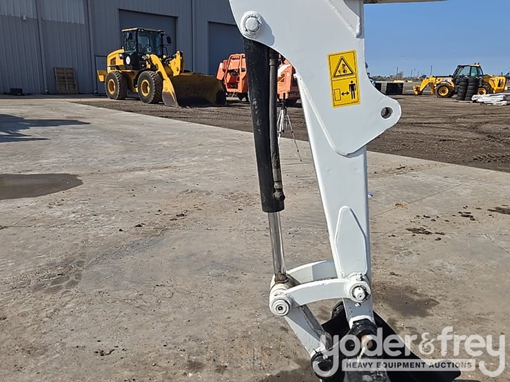 bobcat-331g-image-32