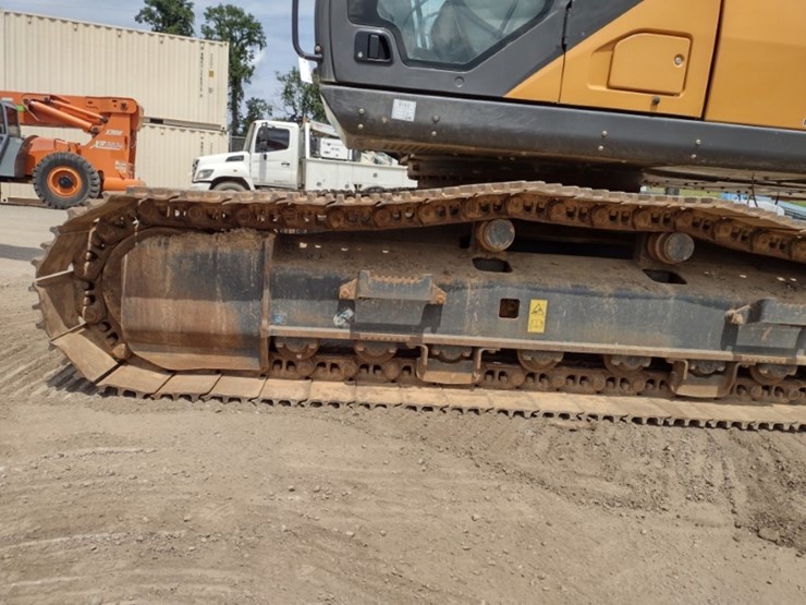 22-case-cx350d-image-15