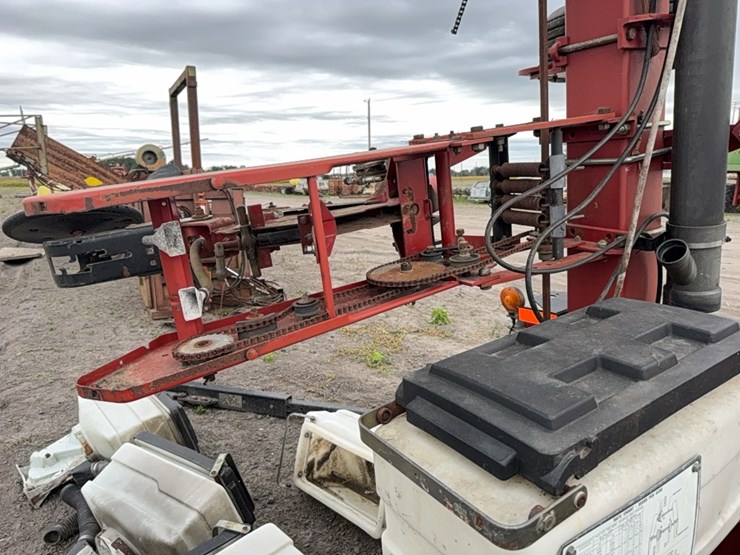 agco-white-8700-image-29