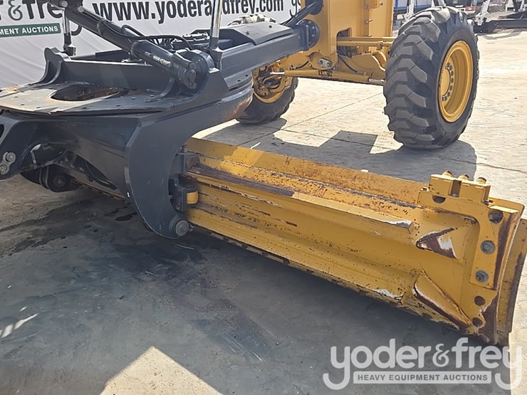 2017-deere-872g-image-12