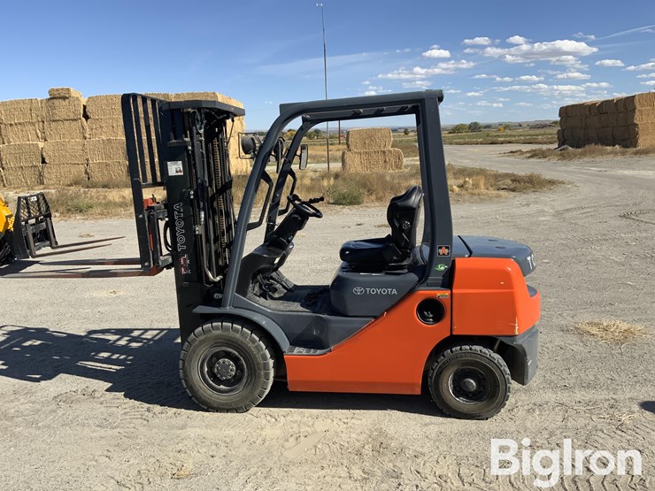 toyota-sfdu25-forklift-image-8