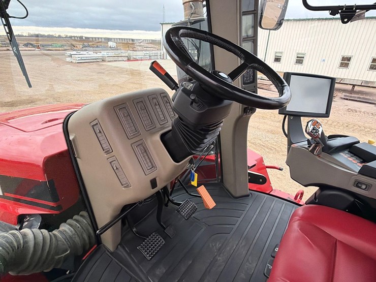 2012-case-ih-400-image-38