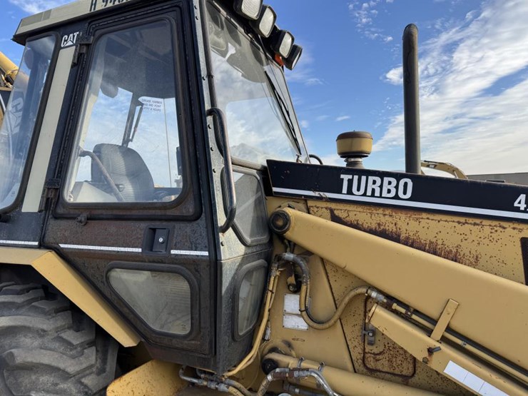 caterpillar-416b-image-22