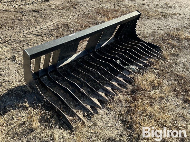 rock-bucket-skid-steer-attachment-image-3