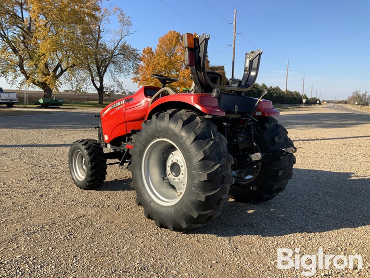 case-ih-farmall-40-image-7