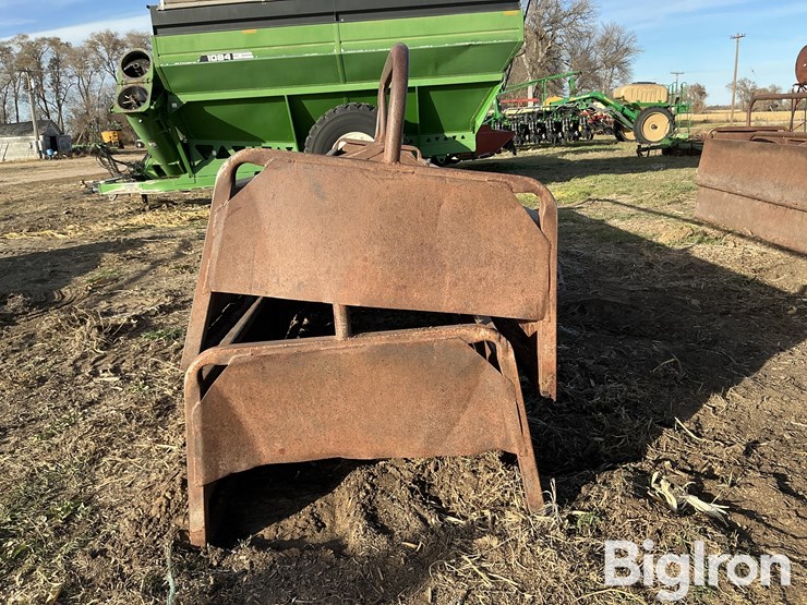 steel-bottomless-feed-bunks-image-2