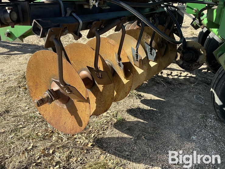 john-deere-630-image-17