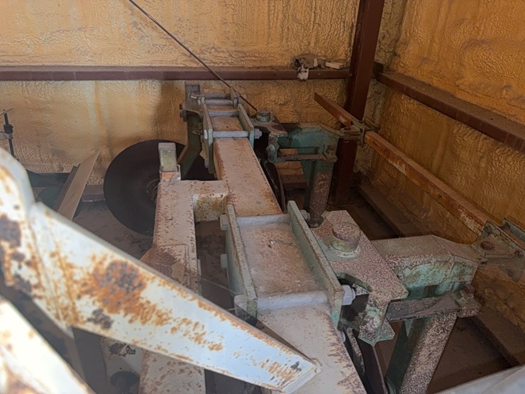 strickland-4-row-sweet-potato-inverting-plow-image-28