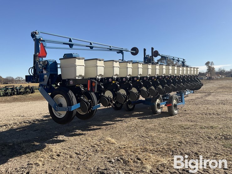 2020-kinze-3600-image-5