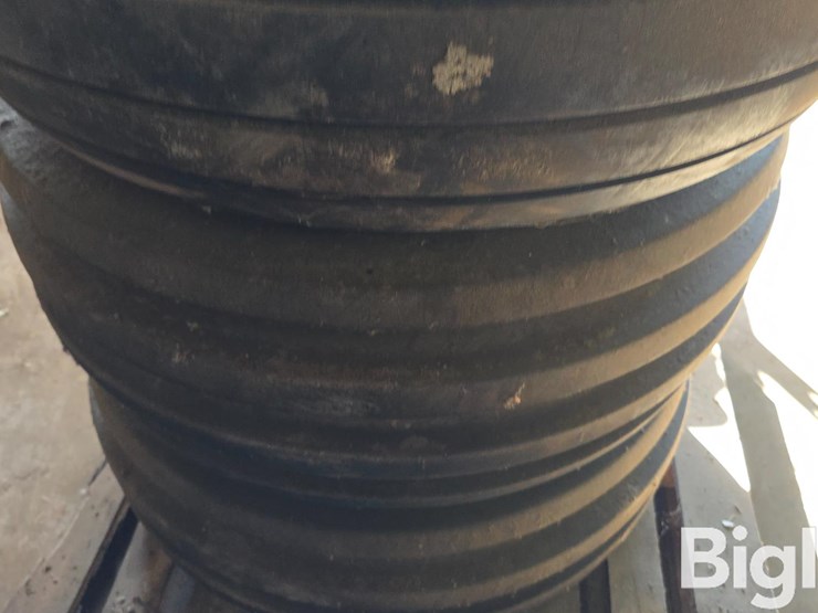 used-16.5-16.1-tires-on-rims-image-15