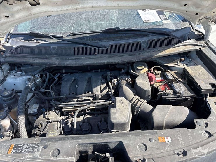 2017-ford-explorer-image-8