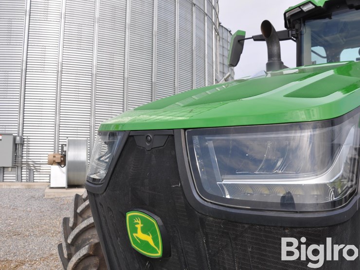 2024-john-deere-8r-370-image-13