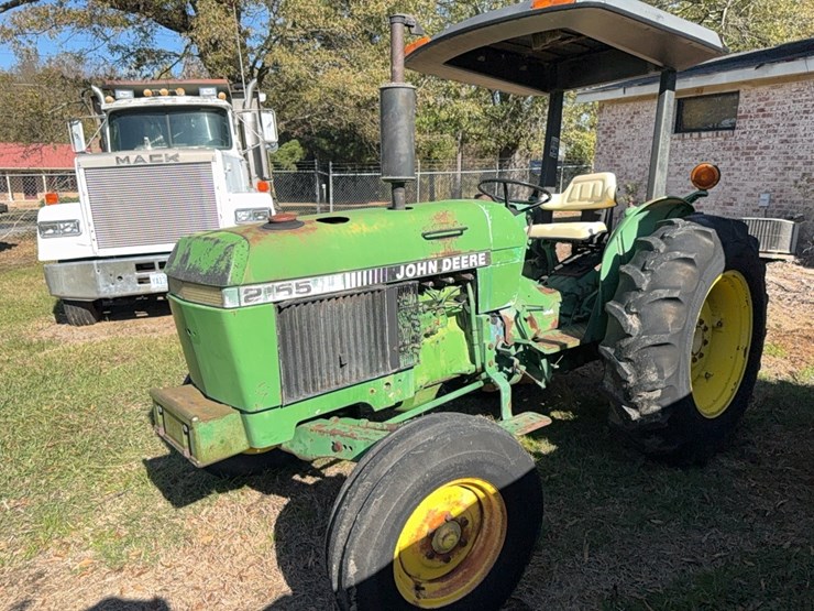 john-deere-2155-image-1