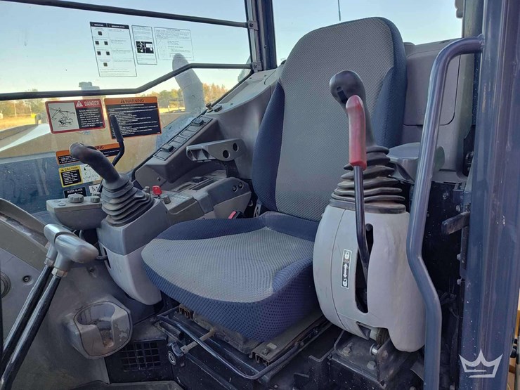 2019-deere-85g-image-20