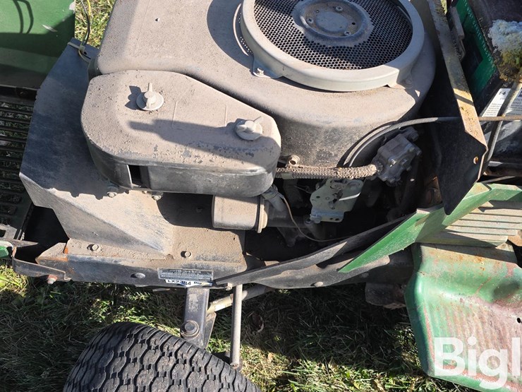 john-deere-285-image-19