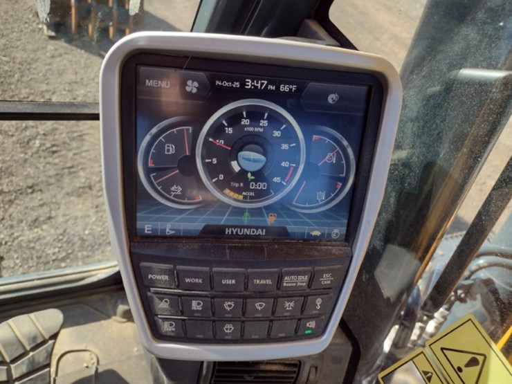 20-hyundai-hx140-lc-image-7