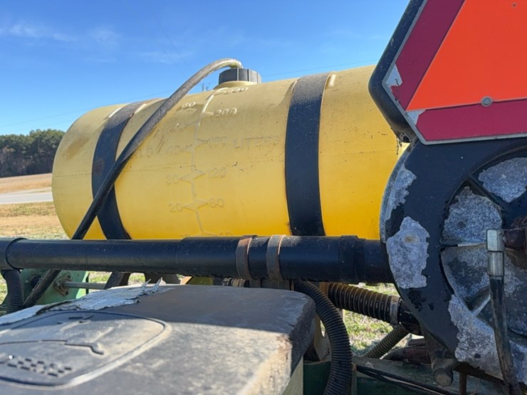 john-deere-7200-pull-type-vacuum-air-planter---4-row-located-at-107-jernigan-swamp-rd.,-ahoskie,-nc-image-30