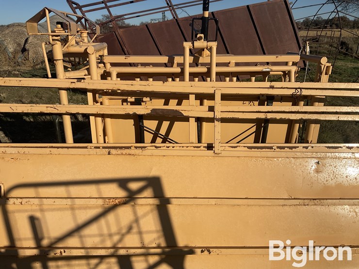 foremost-calf-working-table-image-8