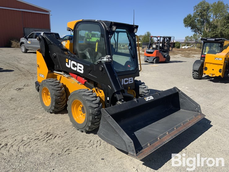 jcb-330t4-skid-steer-wheel-loader-image-3